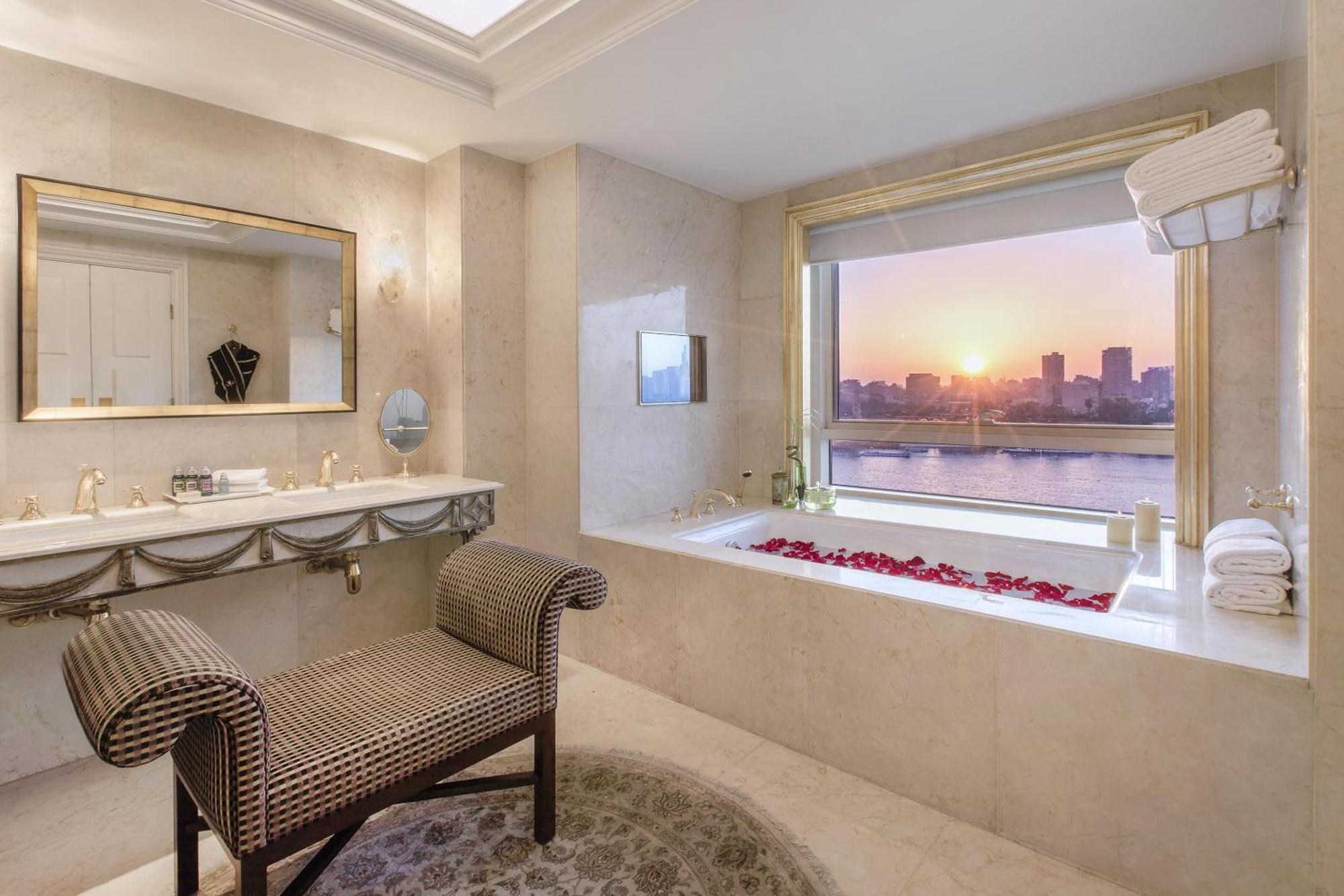 Kempinski Nile Hotel, Кайро Екстериор снимка