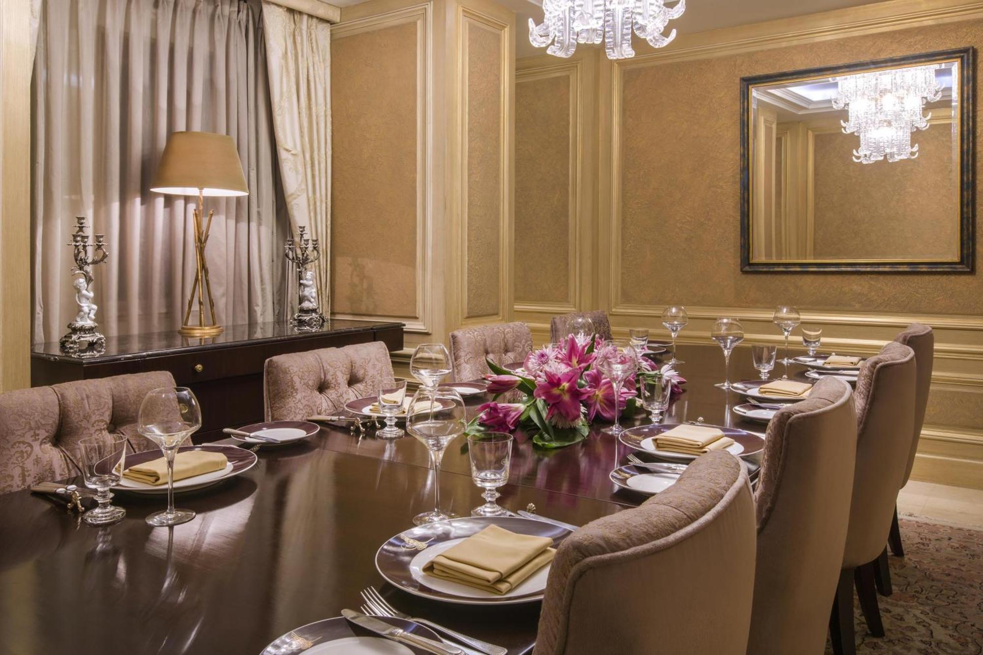 Kempinski Nile Hotel, Кайро Екстериор снимка