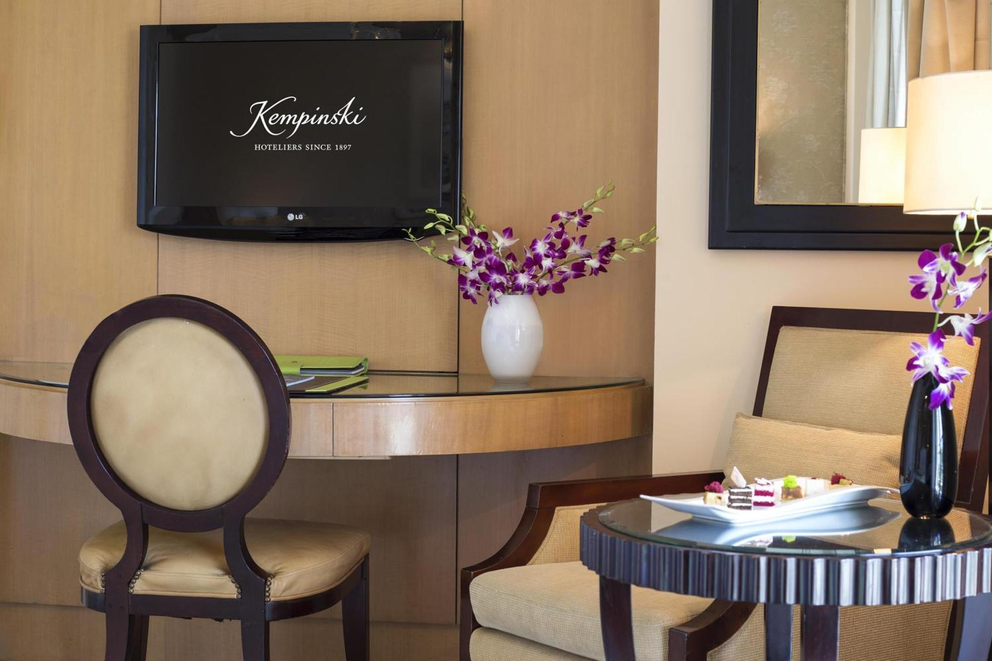 Kempinski Nile Hotel, Кайро Екстериор снимка